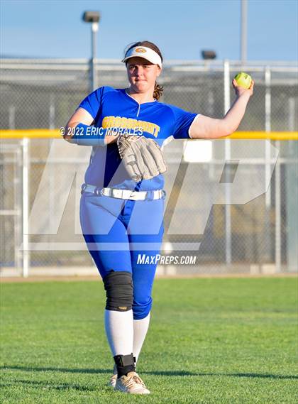 Thumbnail 2 in Clairemont @ Grossmont photogallery.