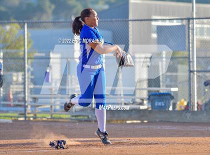 Thumbnail 3 in Clairemont @ Grossmont photogallery.