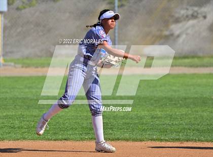 Thumbnail 2 in Clairemont @ Grossmont photogallery.