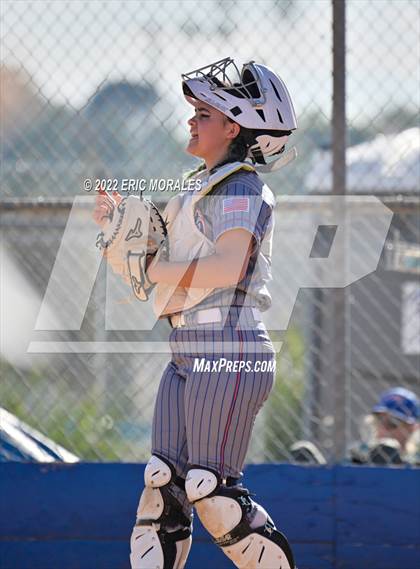 Thumbnail 1 in Clairemont @ Grossmont photogallery.