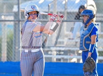 Thumbnail 1 in Clairemont @ Grossmont photogallery.