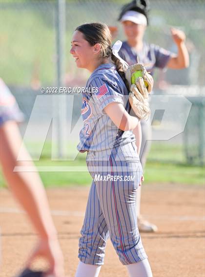 Thumbnail 3 in Clairemont @ Grossmont photogallery.