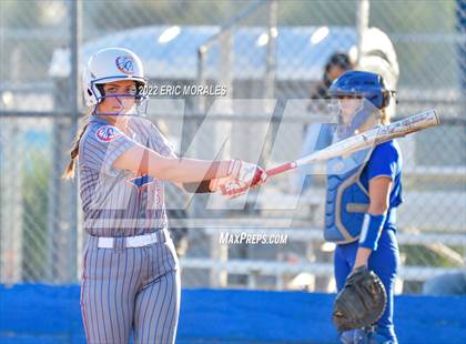Thumbnail 2 in Clairemont @ Grossmont photogallery.