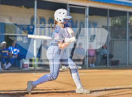 Thumbnail 3 in Clairemont @ Grossmont photogallery.