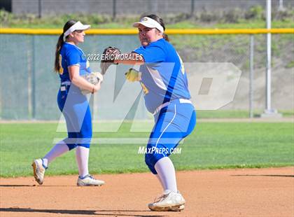 Thumbnail 3 in Clairemont @ Grossmont photogallery.