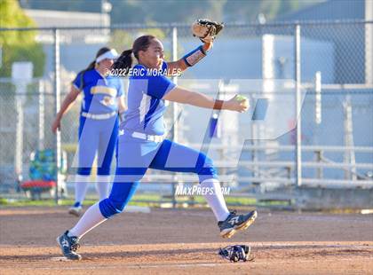 Thumbnail 3 in Clairemont @ Grossmont photogallery.