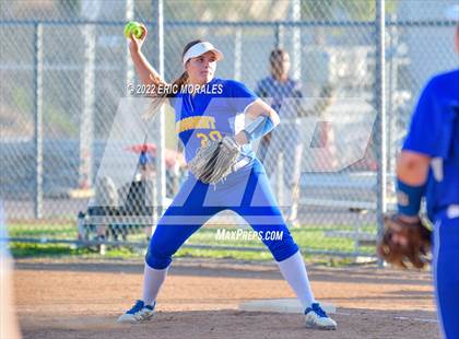 Thumbnail 1 in Clairemont @ Grossmont photogallery.