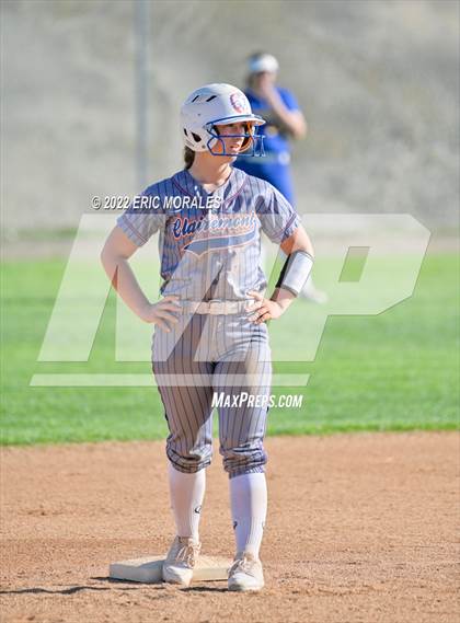 Thumbnail 3 in Clairemont @ Grossmont photogallery.