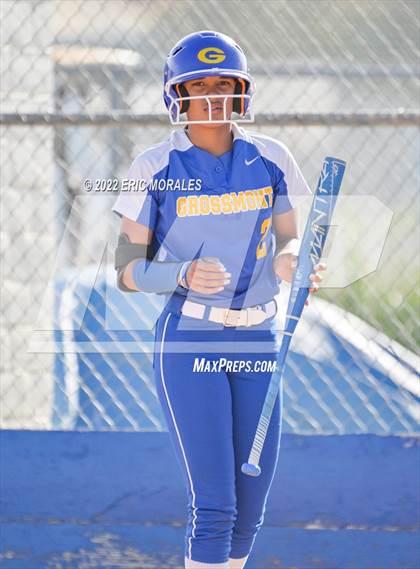 Thumbnail 2 in Clairemont @ Grossmont photogallery.
