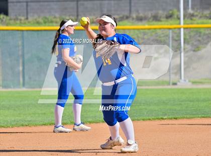 Thumbnail 1 in Clairemont @ Grossmont photogallery.