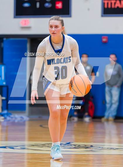 Thumbnail 1 in Concord Academy vs. Lake Norman (Phenom Lakesgiving) photogallery.