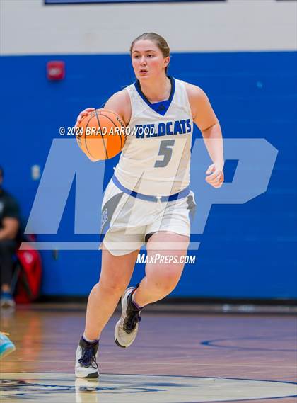 Thumbnail 1 in Concord Academy vs. Lake Norman (Phenom Lakesgiving) photogallery.