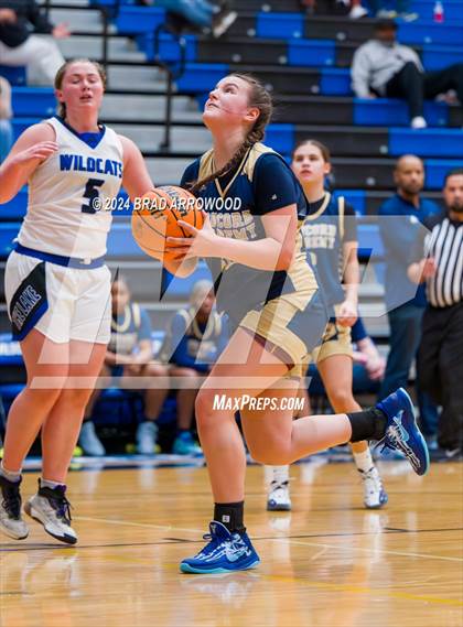 Thumbnail 3 in Concord Academy vs. Lake Norman (Phenom Lakesgiving) photogallery.
