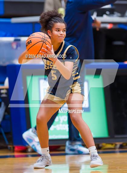 Thumbnail 3 in Concord Academy vs. Lake Norman (Phenom Lakesgiving) photogallery.