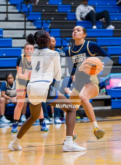 Thumbnail 3 in Concord Academy vs. Lake Norman (Phenom Lakesgiving) photogallery.