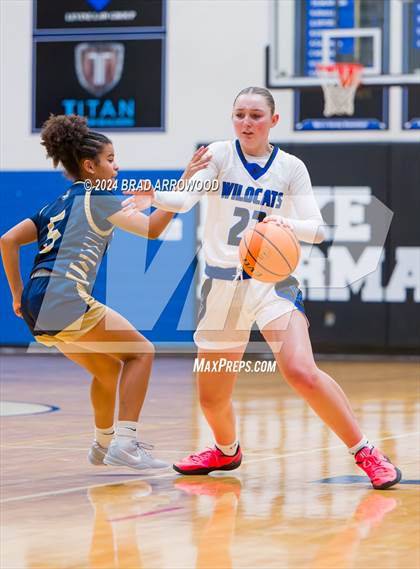 Thumbnail 3 in Concord Academy vs. Lake Norman (Phenom Lakesgiving) photogallery.