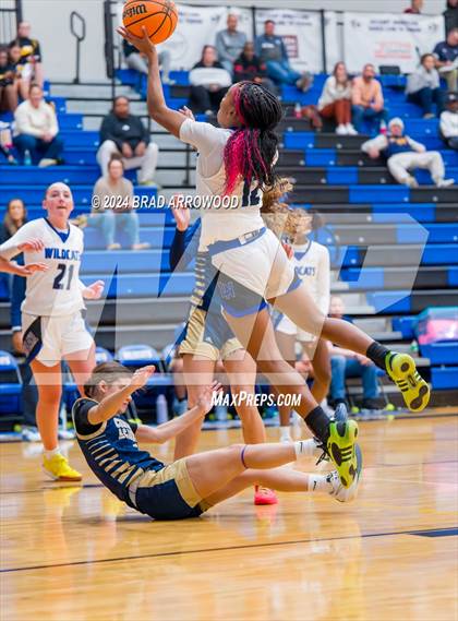 Thumbnail 1 in Concord Academy vs. Lake Norman (Phenom Lakesgiving) photogallery.