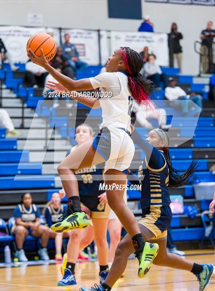 Thumbnail 2 in Concord Academy vs. Lake Norman (Phenom Lakesgiving) photogallery.