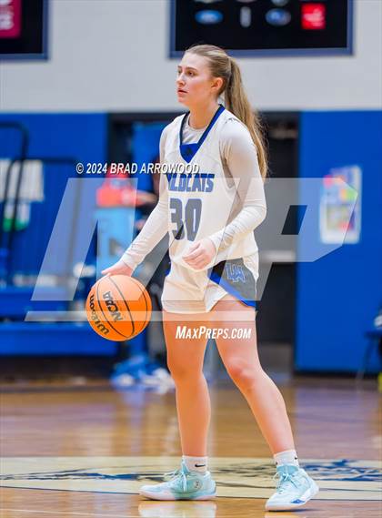 Thumbnail 3 in Concord Academy vs. Lake Norman (Phenom Lakesgiving) photogallery.