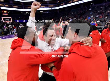 Thumbnail 2 in Harvard-Westlake vs. Salesian College Preparatory (CIF State Open Div. Final) photogallery.