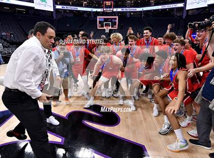 Thumbnail 2 in Harvard-Westlake vs. Salesian College Preparatory (CIF State Open Div. Final) photogallery.