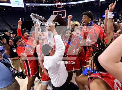 Thumbnail 1 in Harvard-Westlake vs. Salesian College Preparatory (CIF State Open Div. Final) photogallery.