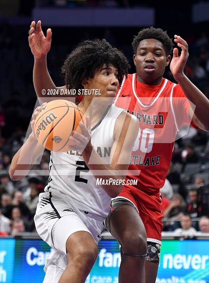 Thumbnail 2 in Harvard-Westlake vs. Salesian College Preparatory (CIF State Open Div. Final) photogallery.