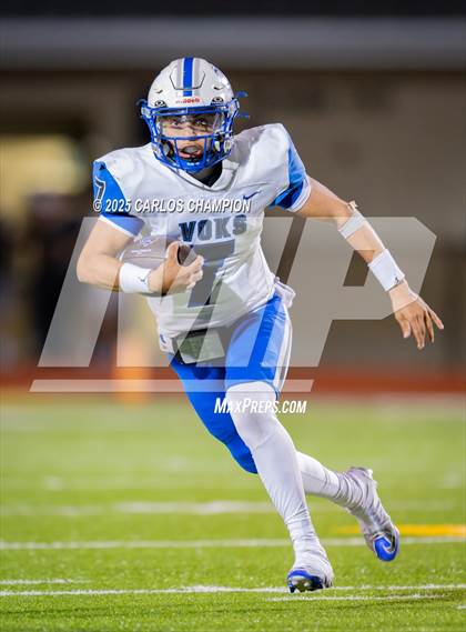 Thumbnail 2 in Lanier @ Liberty Hill (UIL 5A Division 2 Football Bi-District) photogallery.