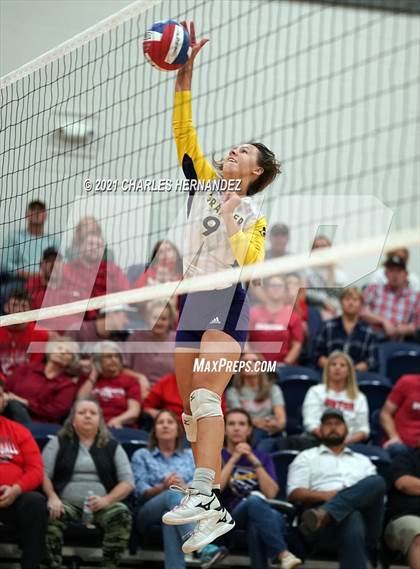 Thumbnail 2 in Burton vs. Granger (UIL 2A Bi-District Playoff) photogallery.