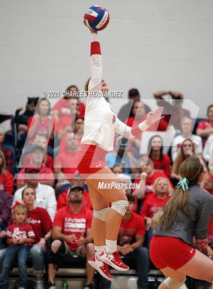 Thumbnail 3 in Burton vs. Granger (UIL 2A Bi-District Playoff) photogallery.
