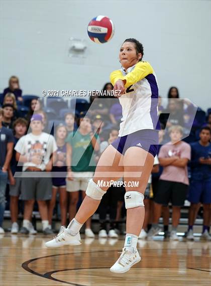 Thumbnail 1 in Burton vs. Granger (UIL 2A Bi-District Playoff) photogallery.