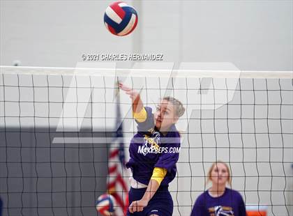 Thumbnail 3 in Burton vs. Granger (UIL 2A Bi-District Playoff) photogallery.