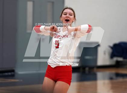 Thumbnail 2 in Burton vs. Granger (UIL 2A Bi-District Playoff) photogallery.