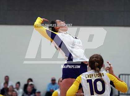 Thumbnail 1 in Burton vs. Granger (UIL 2A Bi-District Playoff) photogallery.
