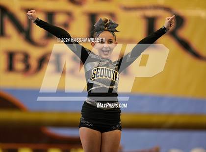 Thumbnail 3 in Buc Bash (Sequoyah Varsity) photogallery.