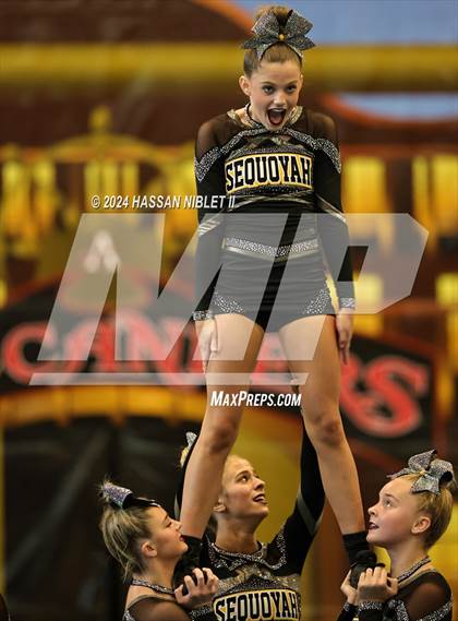 Thumbnail 2 in Buc Bash (Sequoyah Varsity) photogallery.