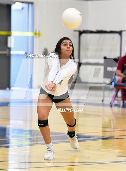 Thumbnail 2 in Anthem Prep vs. Mogollon (AIA 1A Semifinal) photogallery.