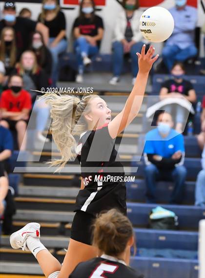 Thumbnail 2 in Anthem Prep vs. Mogollon (AIA 1A Semifinal) photogallery.