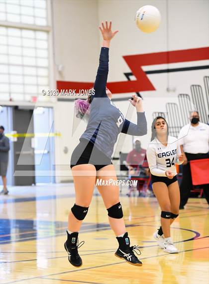 Thumbnail 3 in Anthem Prep vs. Mogollon (AIA 1A Semifinal) photogallery.