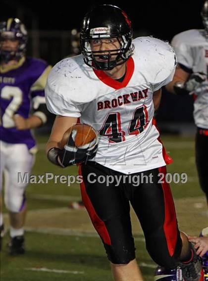 Thumbnail 2 in Karns City vs. Brockway photogallery.