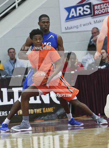 Thumbnail 2 in Vermont Academy vs. IMG Academy (Spalding Hoophall Classic) photogallery.