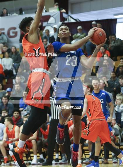 Thumbnail 3 in Vermont Academy vs. IMG Academy (Spalding Hoophall Classic) photogallery.