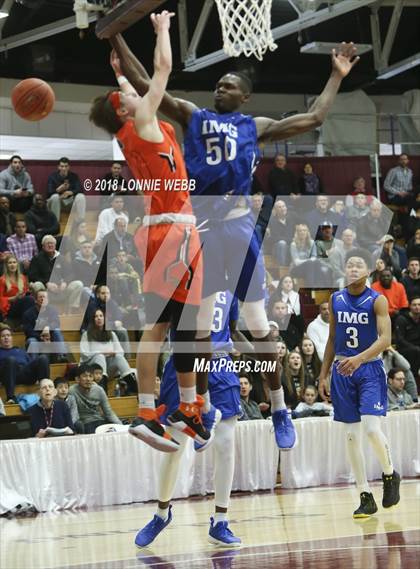 Thumbnail 1 in Vermont Academy vs. IMG Academy (Spalding Hoophall Classic) photogallery.