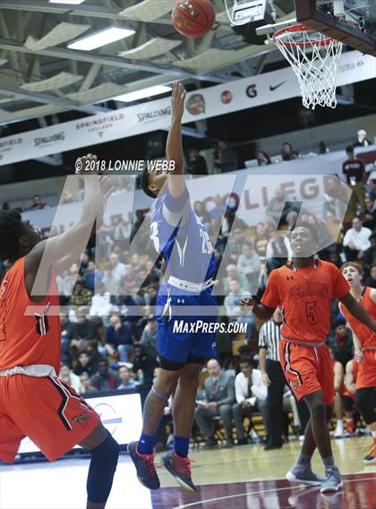 Thumbnail 1 in Vermont Academy vs. IMG Academy (Spalding Hoophall Classic) photogallery.