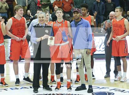 Thumbnail 2 in Vermont Academy vs. IMG Academy (Spalding Hoophall Classic) photogallery.