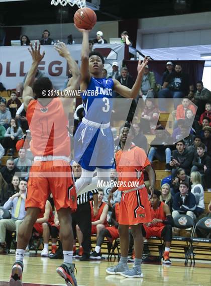 Thumbnail 3 in Vermont Academy vs. IMG Academy (Spalding Hoophall Classic) photogallery.