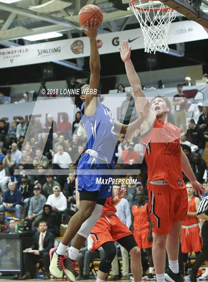 Thumbnail 3 in Vermont Academy vs. IMG Academy (Spalding Hoophall Classic) photogallery.
