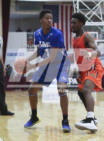 Thumbnail 3 in Vermont Academy vs. IMG Academy (Spalding Hoophall Classic) photogallery.