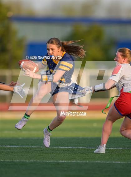 Thumbnail 2 in Fairport @ Victor photogallery.