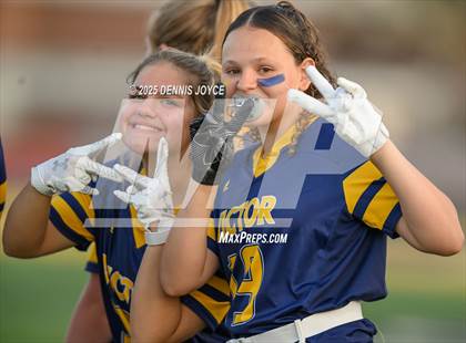 Thumbnail 1 in Fairport @ Victor photogallery.